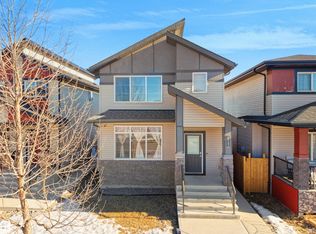 5423 Chappelle Rd SW, Edmonton, AB T6W 3J6