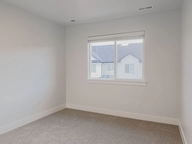 2010 N 3930 W — Photo 29
