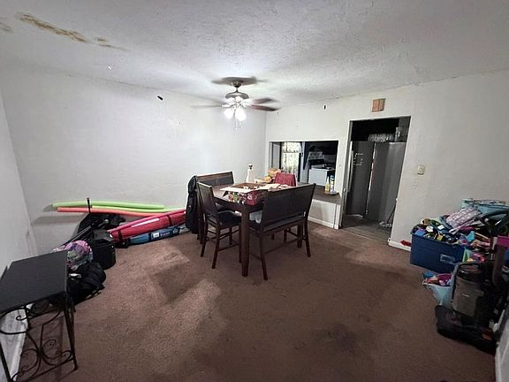 5th image of 216 SE 41st St