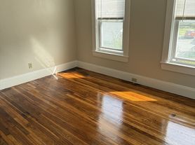 81 Nightingale Ave, Quincy, MA