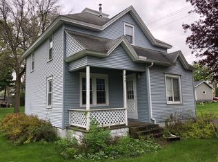 212 E Harvey St, Rio, WI 53960