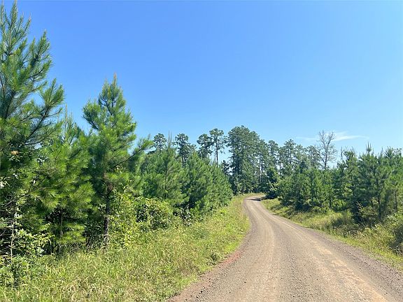 3rd image of 1 Carters Ferry Rd E