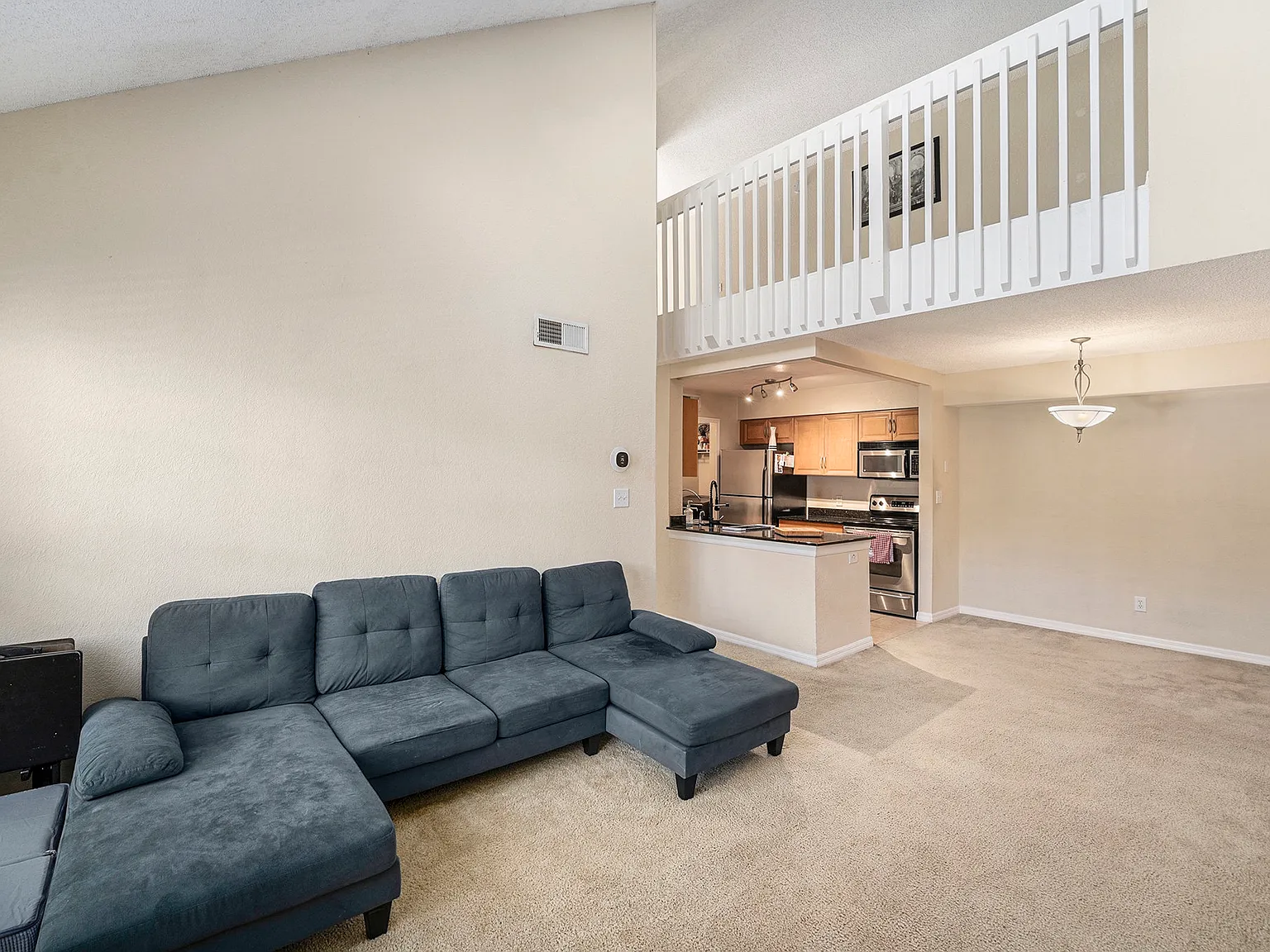 2 bed, 1491 sqft, $2,200 — Photo 2