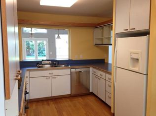 3834 Magnolia Dr, Palo Alto, CA 94306
