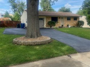 2002 Janiculum Dr, Fenton, MO 63026