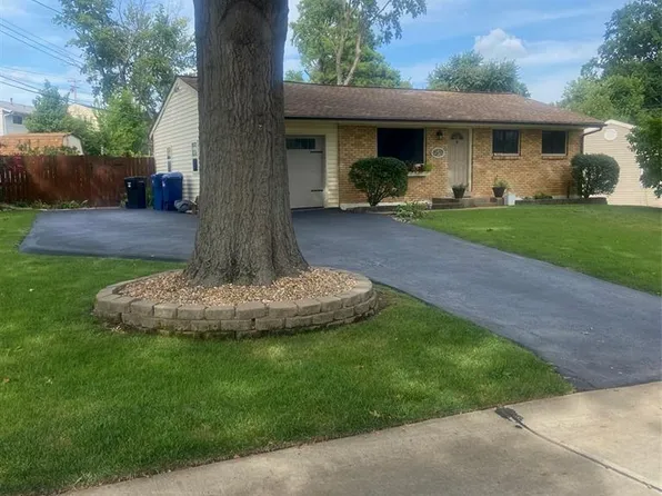 2002 Janiculum Dr, Fenton, MO 63026