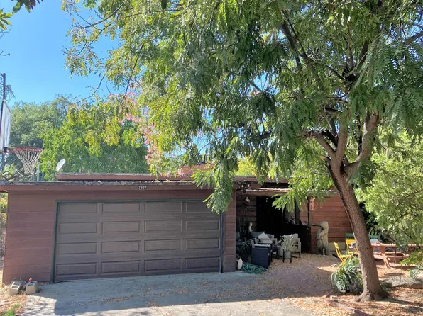 7927 Paso Robles Ave, Van Nuys, CA 91406