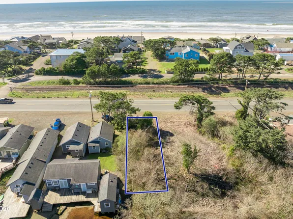 1340 Highway 101 N, Rockaway Beach, OR 97136