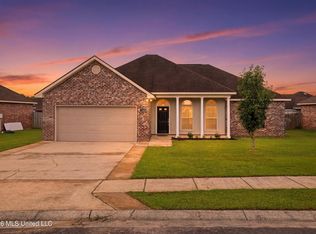 3108 Sydney St, Ocean Springs, MS 39564
