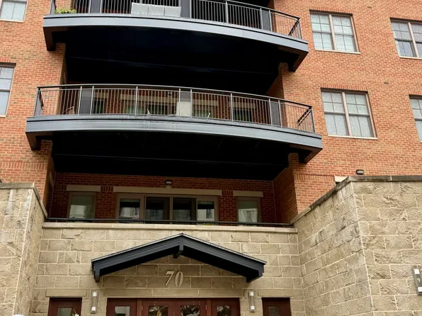 70 Railroad Place APT 405, Saratoga Springs, NY 12866