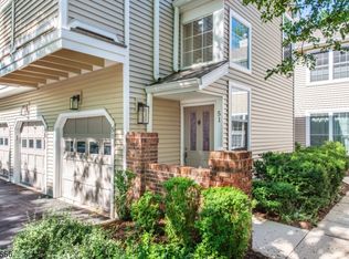 51 High Pond Ln, Bedminster, NJ 07921