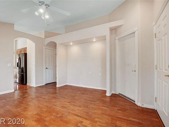 5th image of 8925 Meisenheimer Ave