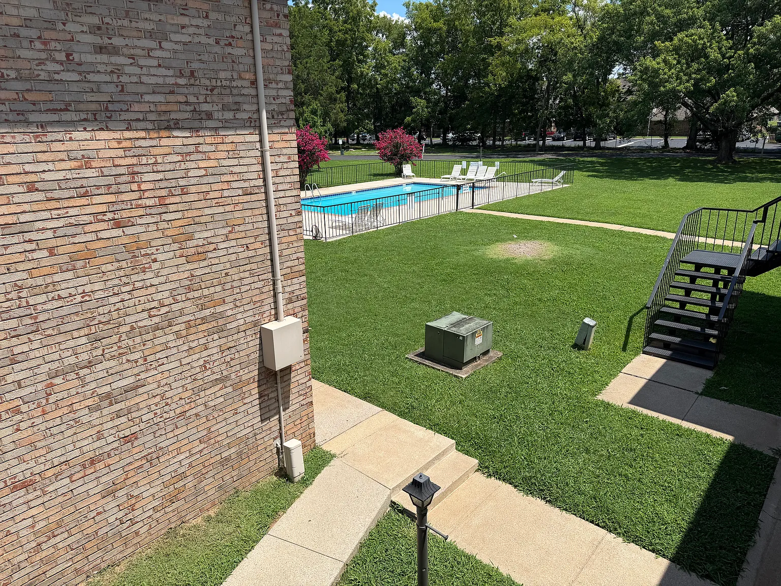 1 bed, 625 sqft, $1,200 — Photo 2