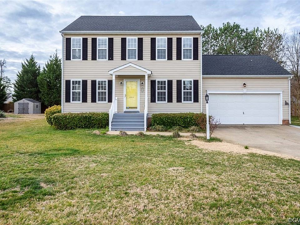 1st image of 409 Green Hollow Ln