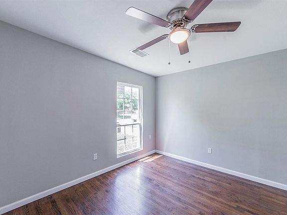 2nd image of 4613 Reed St