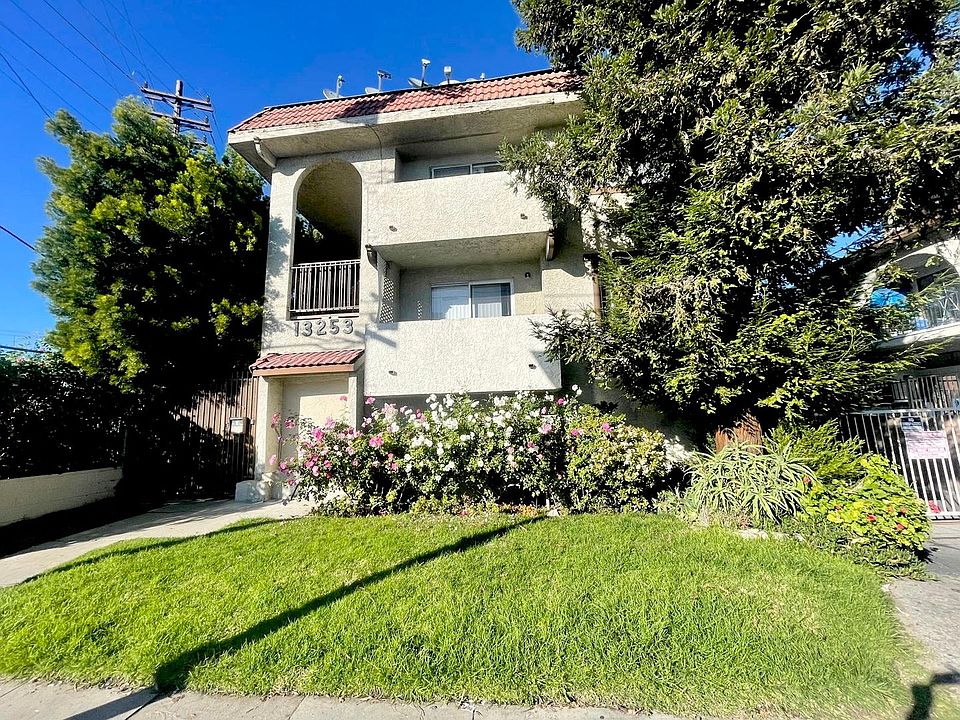 1st image of 13253 Vanowen St APT 209