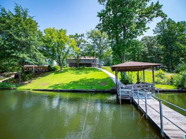 539 Peninsula Dr, Wedowee, AL 36278