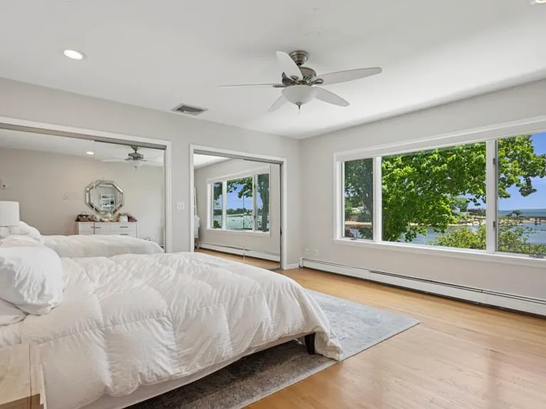 54 Shore Dr — Photo 16