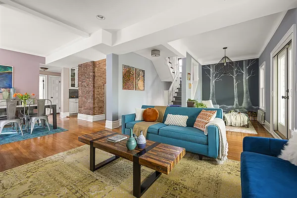 Sold by Compass | media 3