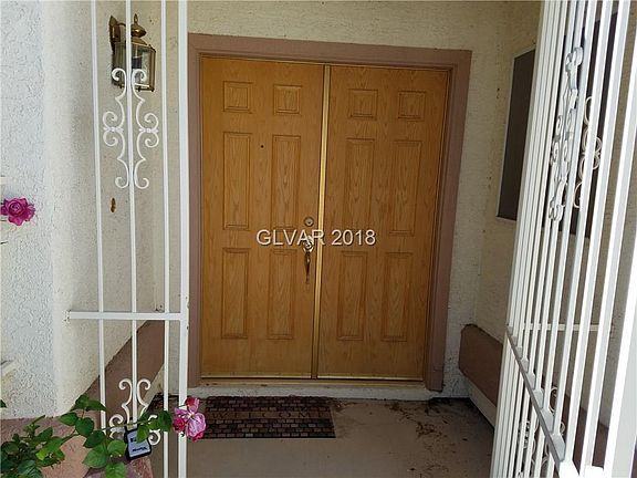 3rd image of 4319 Pageantry Falls Dr