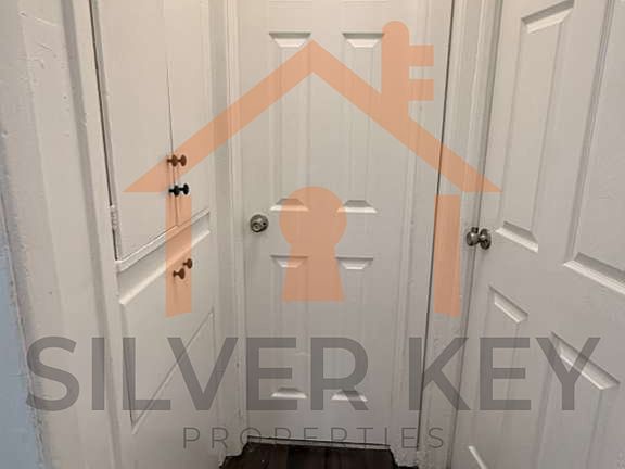 4th image of 1525 NW Lincoln Ave #1525
