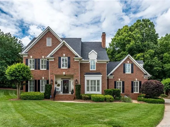 8603 Excalibur Way, Huntersville, NC 28078