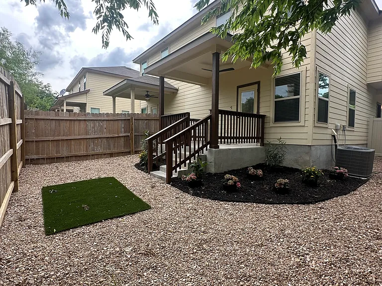 238 Samuel Dr — Photo 29