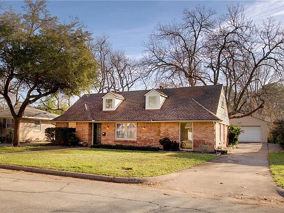 2nd image of 807 Waggoner Dr