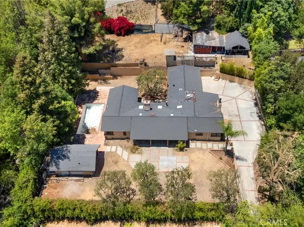 5403 Shirley Ave, Tarzana, CA 91356