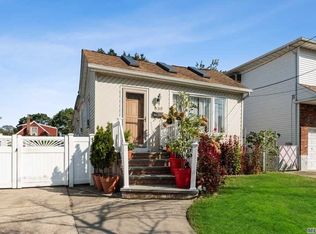 559 Kirkman Ave, Elmont, NY 11003