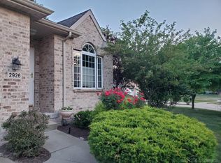 2926 Marfitt Rd, East Lansing, MI 48823