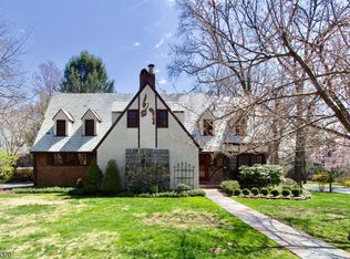 49 Claremont Dr, Maplewood, NJ 07040