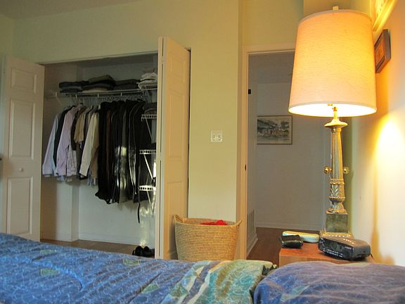 5th image of 4935 N Wolcott Ave APT 3A