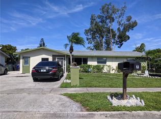 8 Skipton Cir, Fort Myers, FL 33905