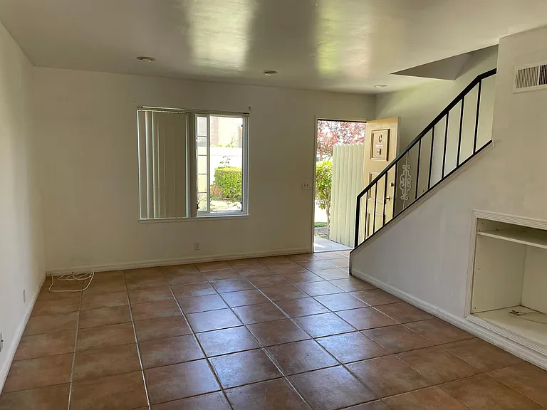 1311 Casa San Carlos Ln #C — Photo 3