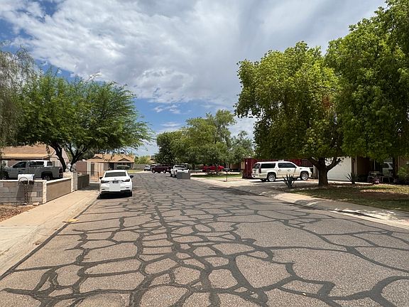 4th image of 4608 N 89th Dr