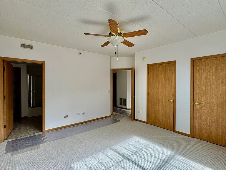 16610 Liberty Cir #1N — Photo 6