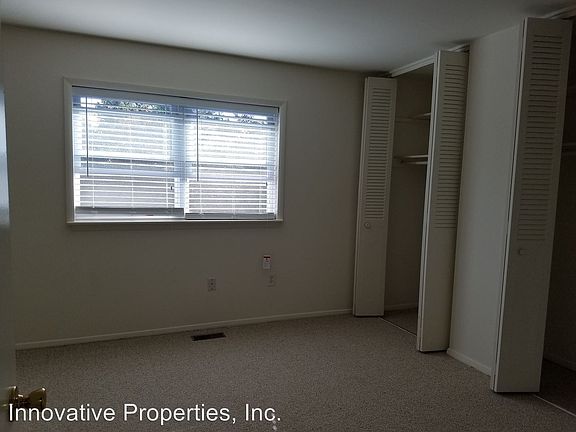 3rd image of 80 Heritage Ct