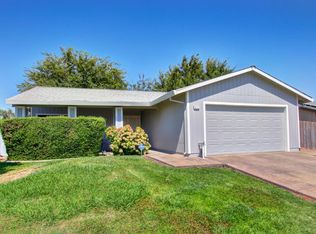 8121 La Almendra Way, Sacramento, CA