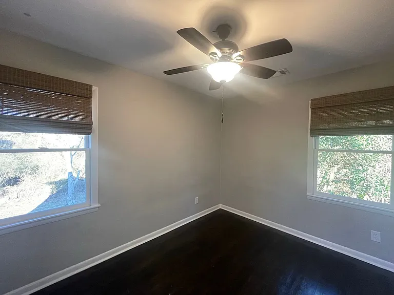 165 Conrad Dr — Photo 11