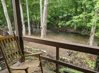 123 Riverside Villa Dr, Maggie Valley, NC 28751