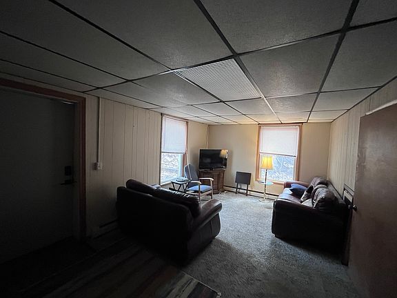 2nd image of 813 N Ave Ne #1