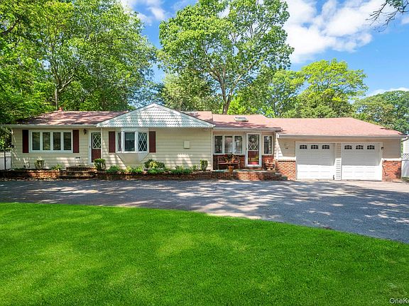 2nd image of 86 Seawanhaka Avenue