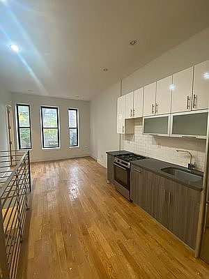 1st image of 480 Lafayette Ave #1B