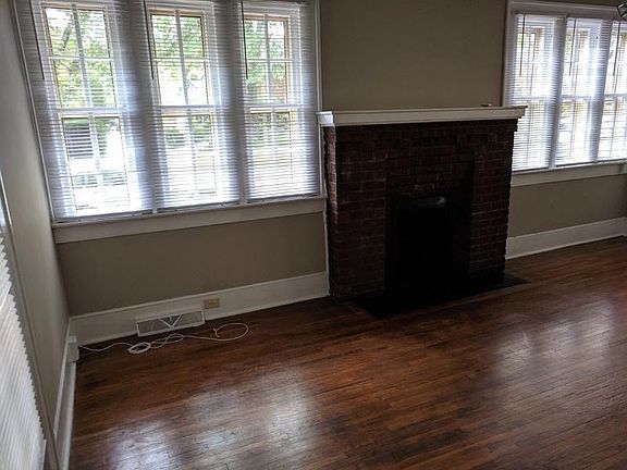 3rd image of 723 Connecticut Ave #A