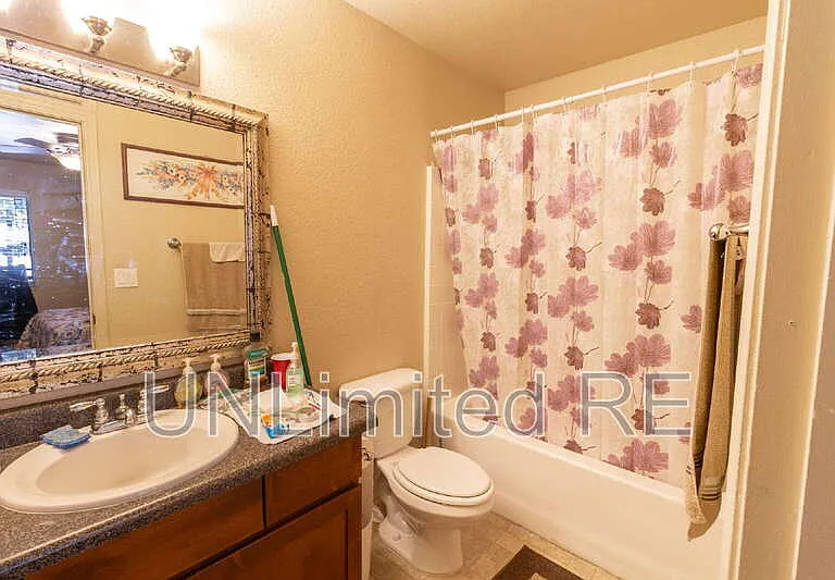 1385 W University Ave #9-270 — Photo 5