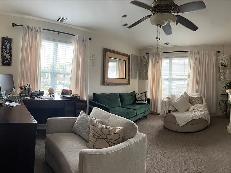 17 Garden Way — Photo 4