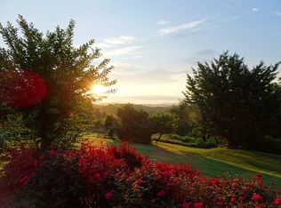 76 Grand View St, Dahlonega, GA 30533