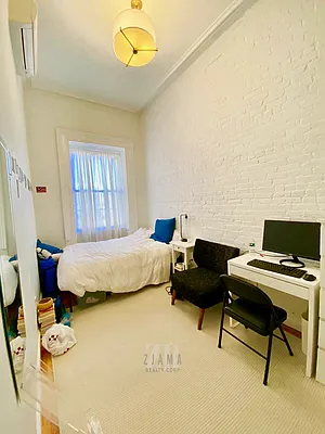 Rented by Zjama Realty Corp | media 8