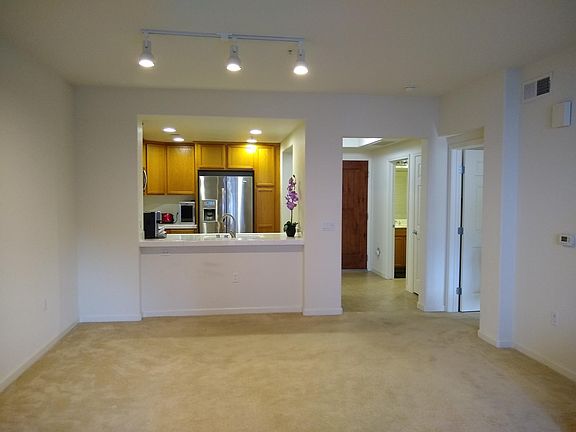 4th image of 809 Auzerais Ave Unit 123